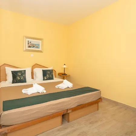 Bed & Breakfast Pansion Pirat 3*