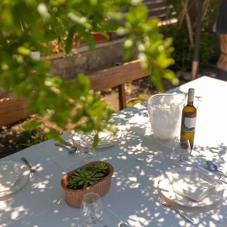 Pansion Pirat Bed & Breakfast Petrcane