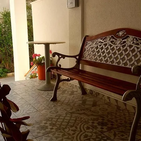 Pansion Pirat 招待所 佩特坎内