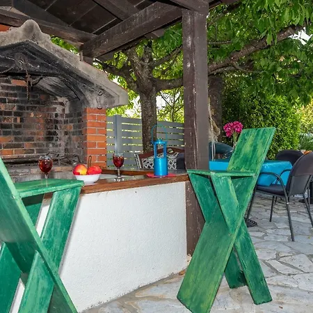 Pansion Pirat Bed & Breakfast 3*