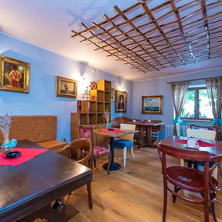 Pansion Pirat Bed & Breakfast