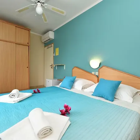 Pansion Pirat Bed & Breakfast 3*