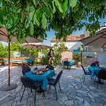 بيت ضيافة Pansion Pirat 3*