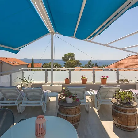 Pansion Pirat 3* Petrčane