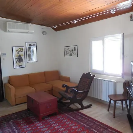 בית הארחה Pansion Pirat 3*